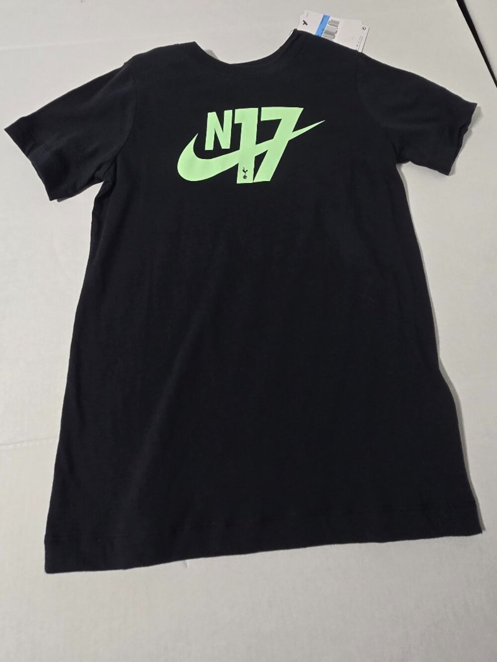 Nike Tottenham Hotspur Son Heung-min #17 Youth Medium Black Graphic T-Shirt